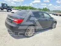 2011 Chrysler 200 photo