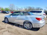 2011 Chrysler 200 photo