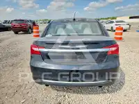 2011 Chrysler 200 photo
