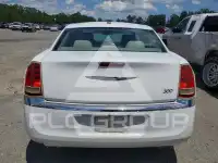 2011 Chrysler 300 photo