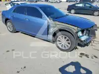 2011 Chrysler 300 photo