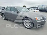2011 Chrysler 300 фото