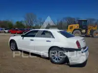 2011 Chrysler 300 фото