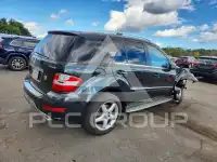 2011 Mercedes Benz ML-Class photo