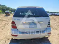2011 Mercedes Benz ML-Class photo