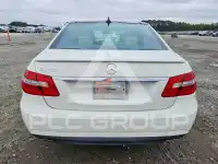 2011 Mercedes Benz E-Class фото