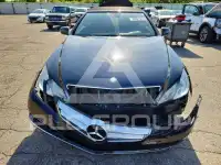 2011 Mercedes Benz E-Class photo