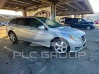 2011 Mercedes Benz R-Class фото