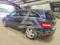2011 Mercedes Benz R-Class фото