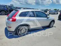 2011 Volvo C30 photo