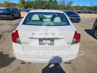 2011 Volvo S40 фото