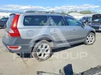 2011 Volvo XC70 photo