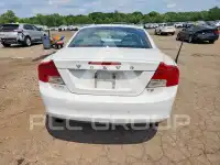 2011 Volvo C70 photo
