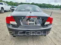 2011 Volvo C70 photo