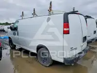 2011 GMC Savana photo