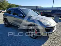 2011 Porsche Cayenne photo