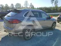 2011 Porsche Cayenne photo