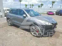 2011 Porsche Cayenne photo