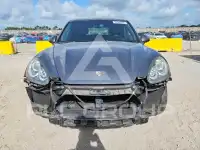 2011 Porsche Cayenne photo
