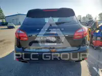 2011 Porsche Cayenne photo
