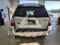 2011 Land Rover LR2 photo
