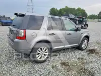 2011 Land Rover LR2 photo