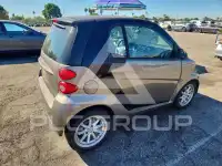 2011 Smart FORTWO фото