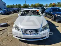 2011 Lexus ES350 photo