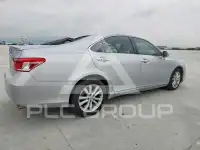 2011 Lexus ES350 photo