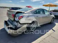 2011 Lexus ES350 photo
