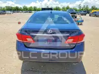 2011 Lexus ES350 photo