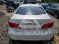 2011 Lexus ES350 photo