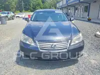 2011 Lexus ES350 photo