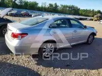 2011 Lexus ES350 photo