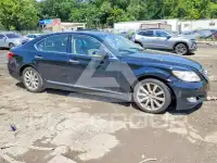 2011 Lexus LS460 photo