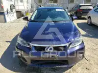 2011 Lexus CT200 photo