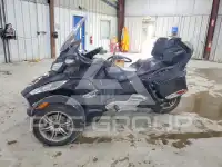 2011 Can-AM SPYDER фото