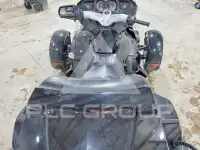 2011 Can-AM SPYDER фото
