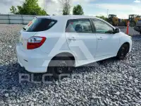 2011 Toyota MATRIX фото
