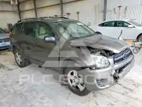 2011 Toyota RAV4 photo
