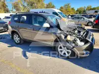 2011 Toyota RAV4 photo