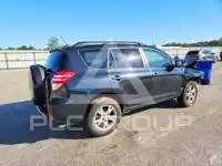 2011 Toyota RAV4 photo