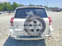 2011 Toyota RAV4 photo