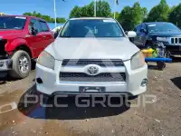 2011 Toyota RAV4 photo