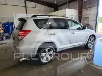 2011 Toyota RAV4 фото