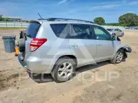 2011 Toyota RAV4 photo