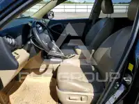 2011 Toyota RAV4 photo