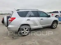 2011 Toyota RAV4 photo