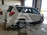 2011 Toyota RAV4 photo