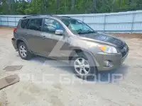 2011 Toyota RAV4 photo